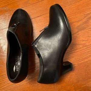 Aerosoles Booties Mules